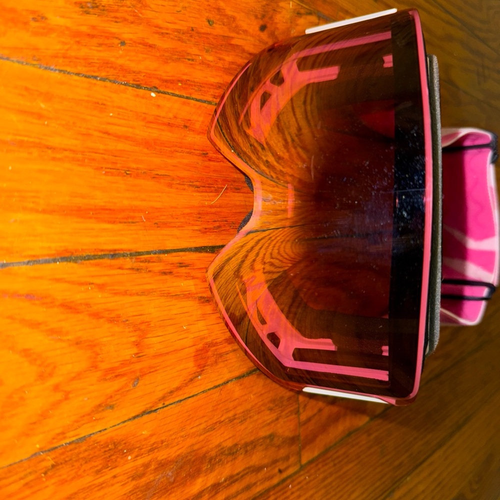 Vibrant Pink and Black Ski Goggles